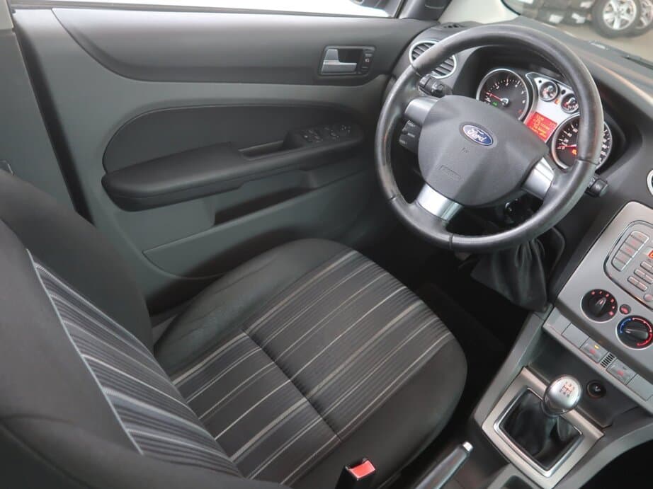 2008 Ford FOCUS - 9