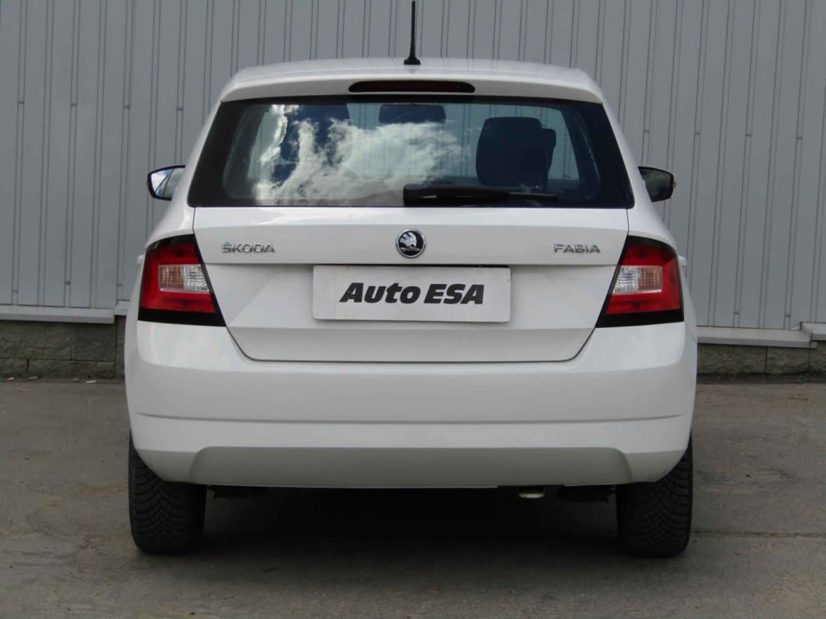 2015 Škoda FABIA - 5