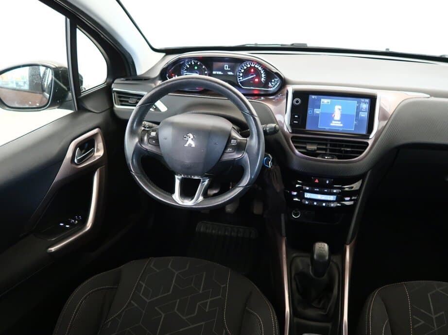 2015 Peugeot 2008 - 9