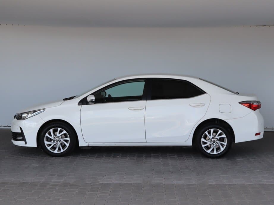 2017 Toyota COROLLA - 4