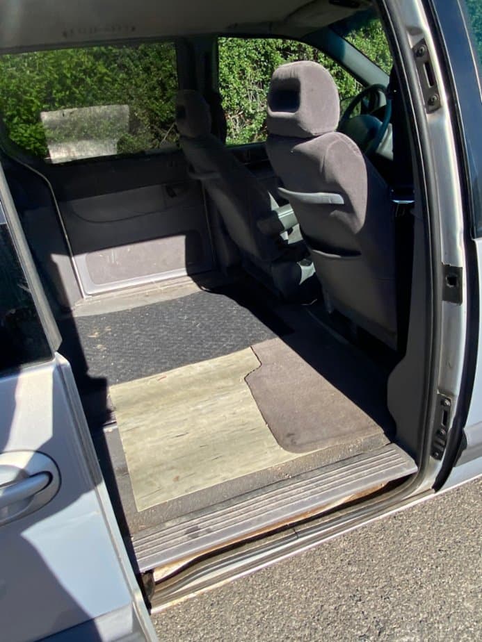 2000 Chrysler VOYAGER - 7
