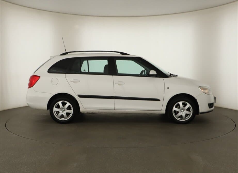 2008 Škoda FABIA - 8