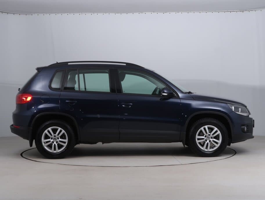 2013 Volkswagen TIGUAN - 8