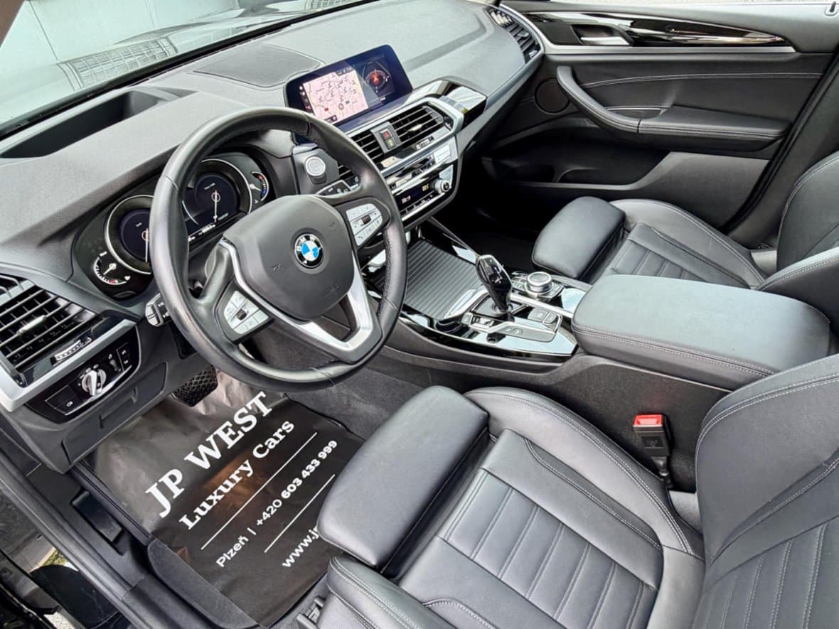 2021 BMW X3 - 16