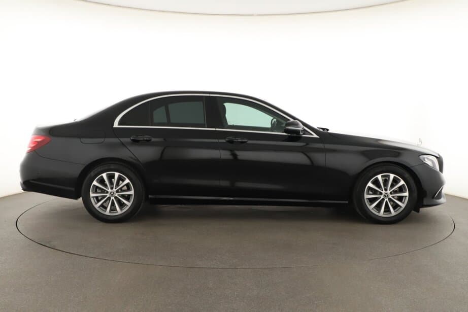 2021 Mercedes-Benz E-CLASS - 8