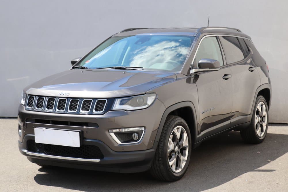 2019 Jeep COMPASS - 3