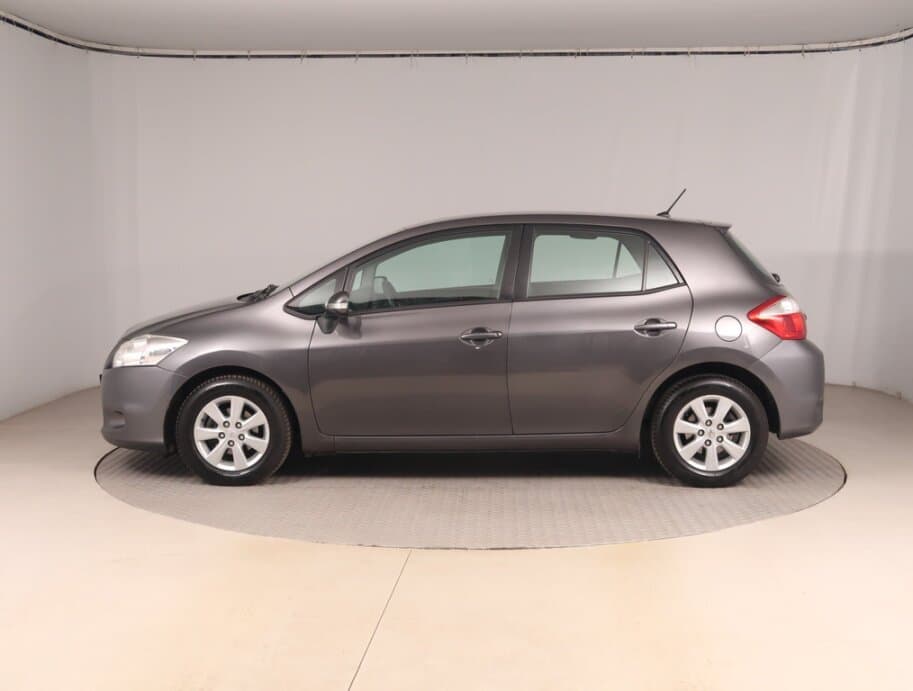 2013 Toyota AURIS - 4