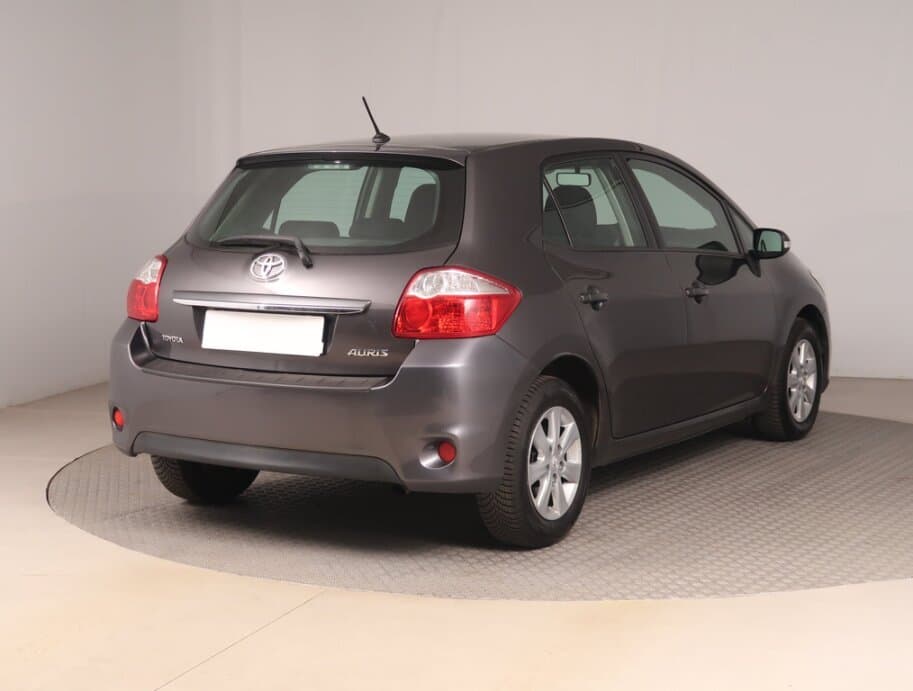 2013 Toyota AURIS - 7