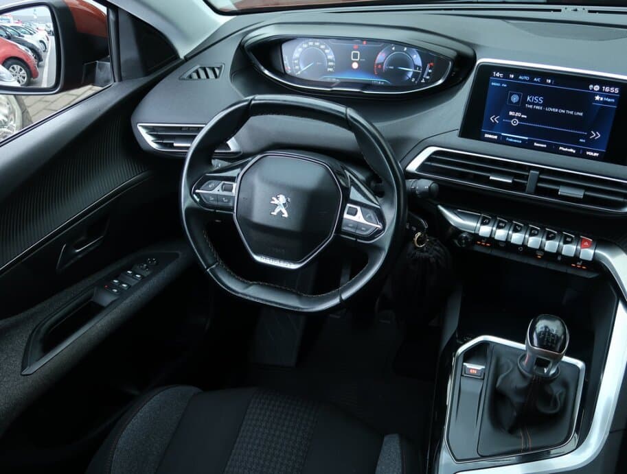 2019 Peugeot 3008 - 9