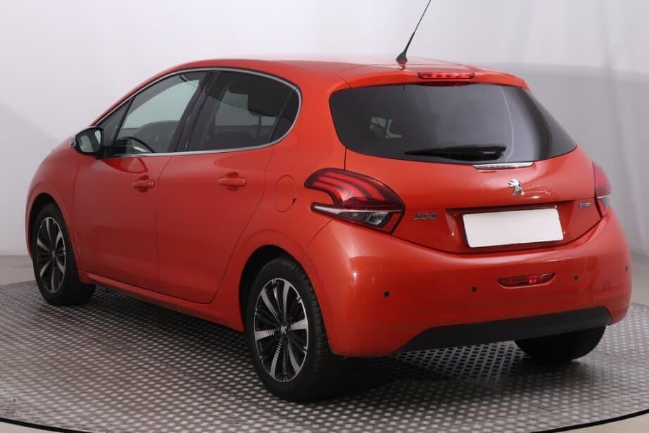2015 Peugeot 208 - 5