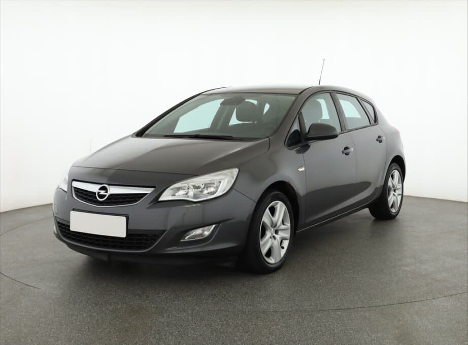 2011 Opel ASTRA - 3