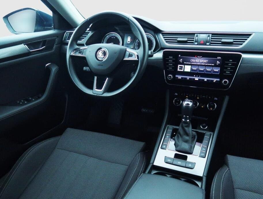 2020 Škoda SUPERB - 9
