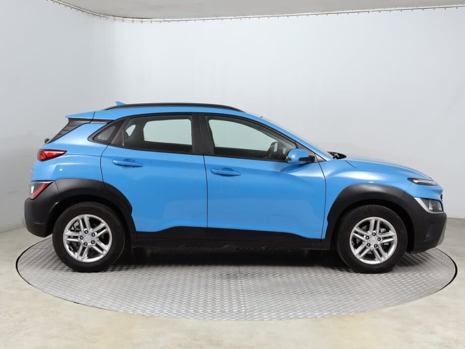 2021 Hyundai KONA - 8