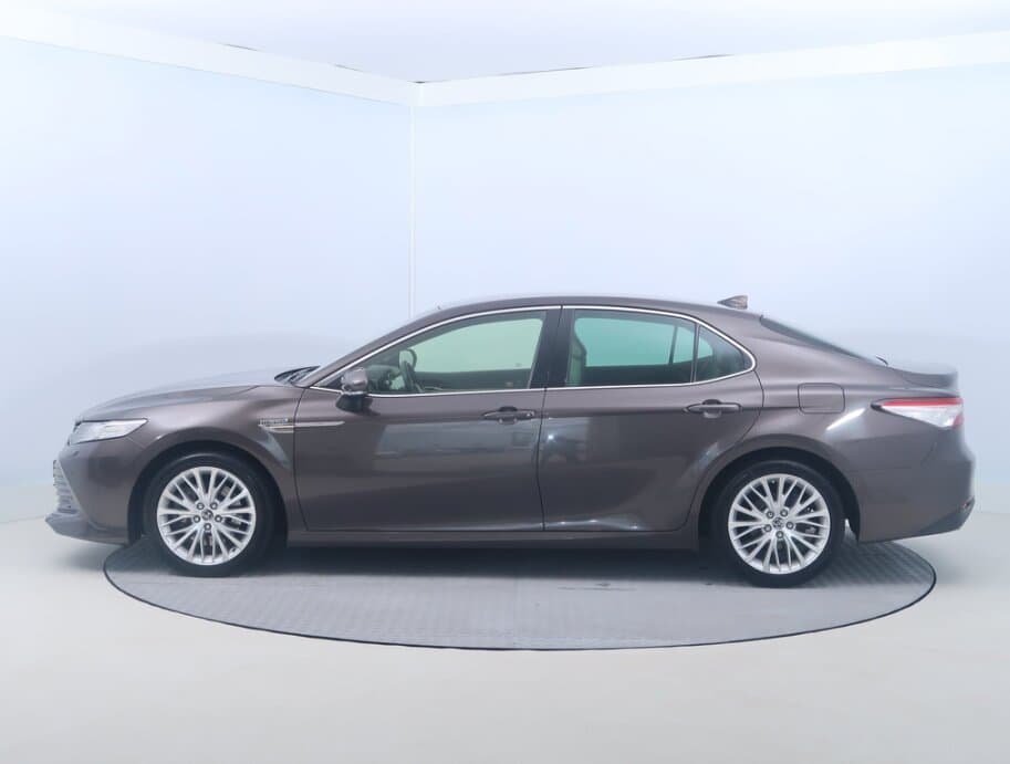 2019 Toyota CAMRY - 4