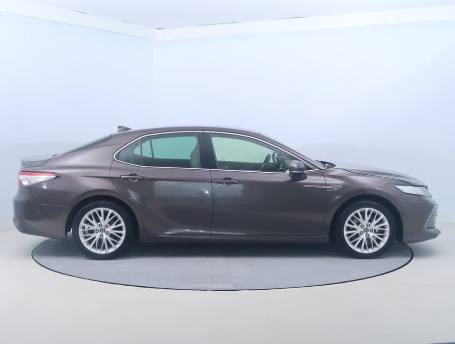 2019 Toyota CAMRY - 8