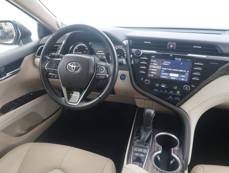 2019 Toyota CAMRY - 9