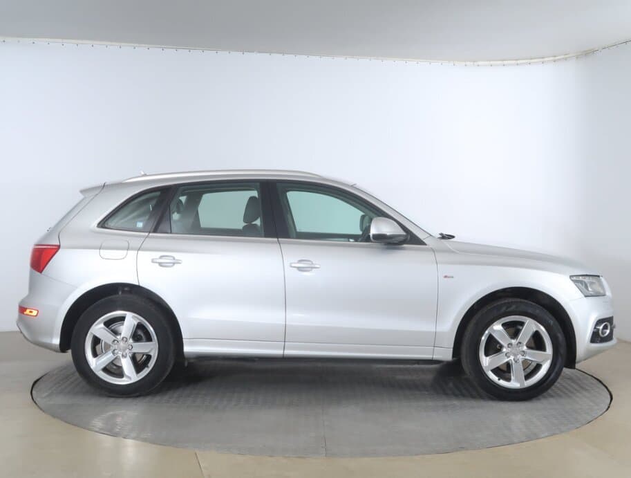 2010 Audi Q5 - 8