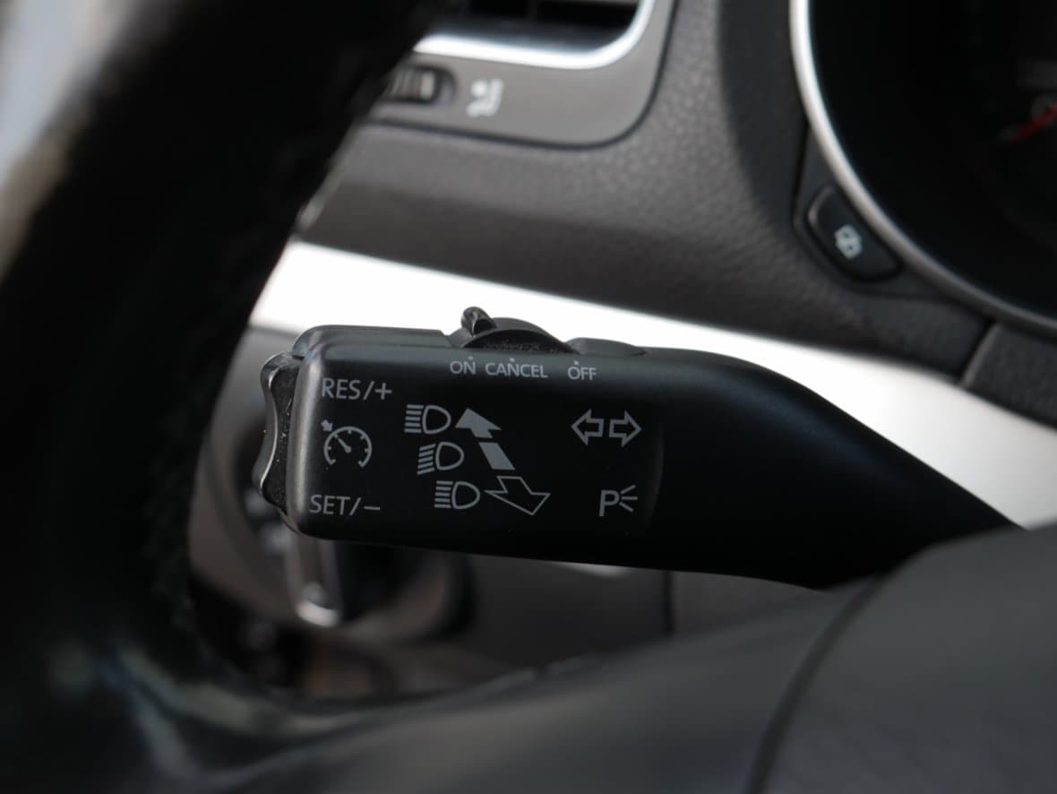 2010 Volkswagen GOLF - 15