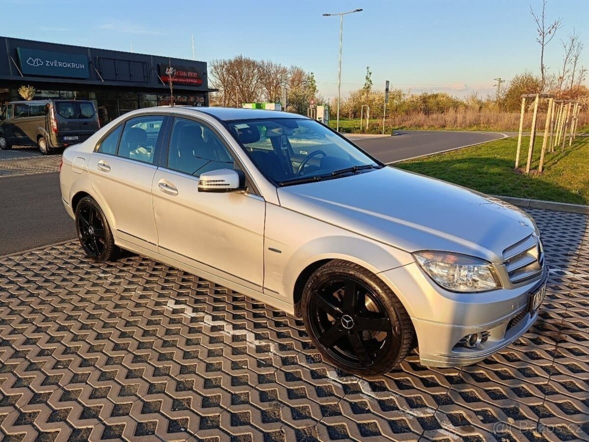 Mercedes-Benz C-CLASS - 2