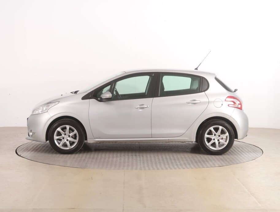 2013 Peugeot 208 - 4