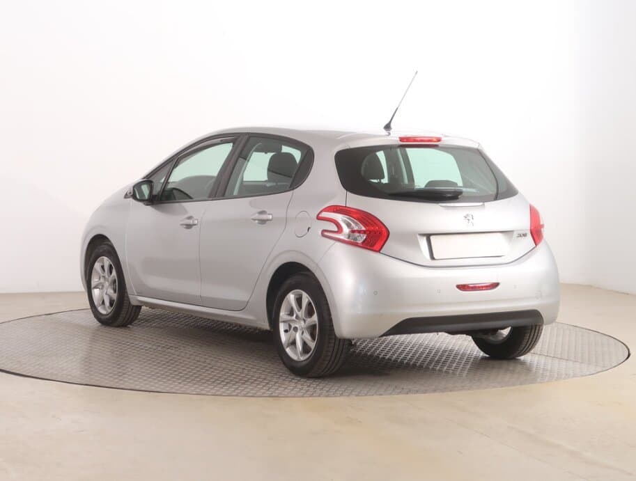 2013 Peugeot 208 - 5