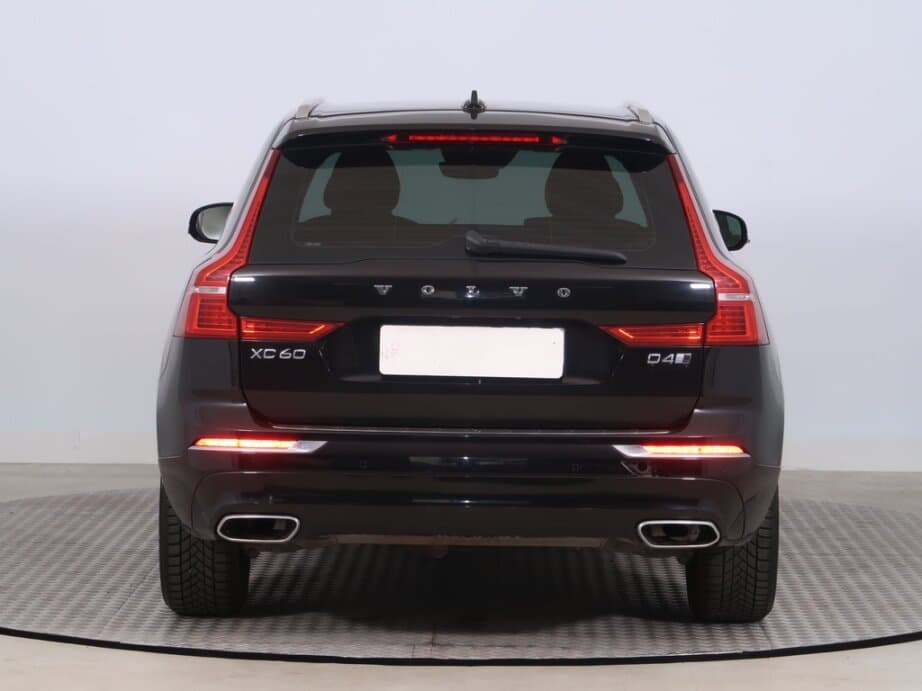 2018 Volvo XC60 - 6