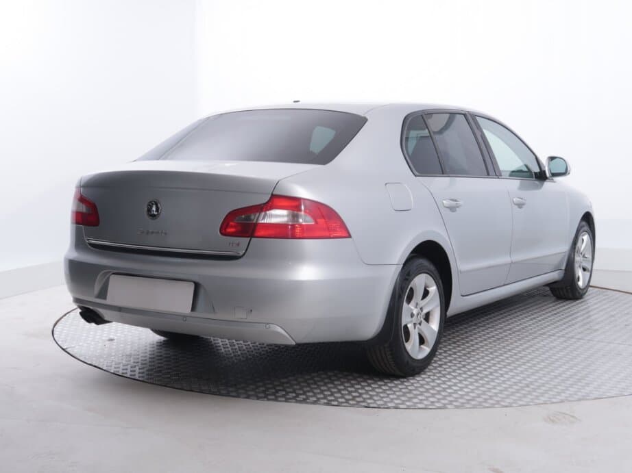 2013 Škoda SUPERB - 7