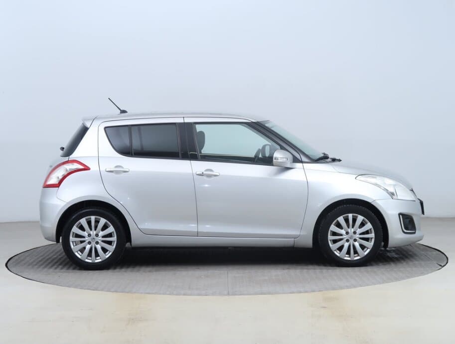 2015 Suzuki SWIFT - 8
