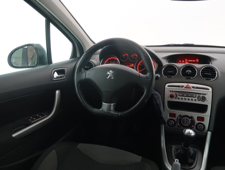 2011 Peugeot 308 - 9