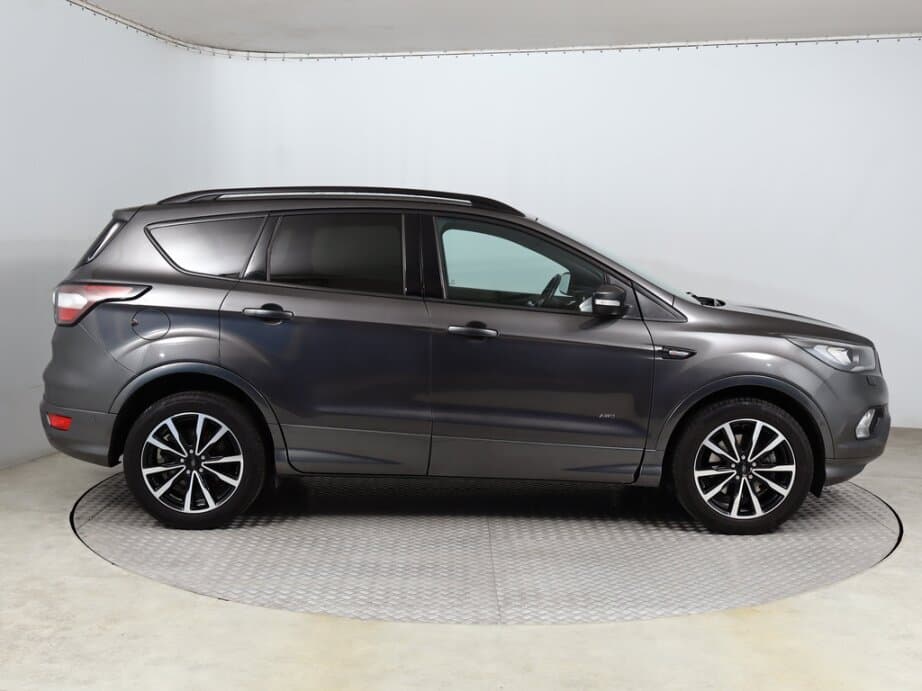 2018 Ford KUGA - 8