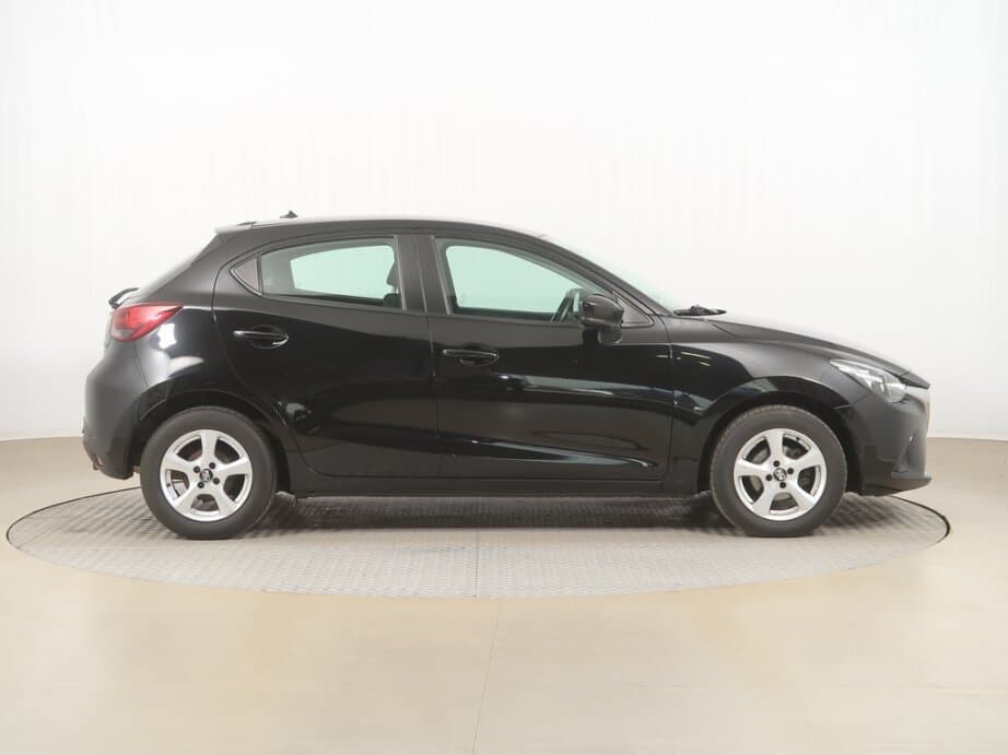 2018 Mazda 2 - 8
