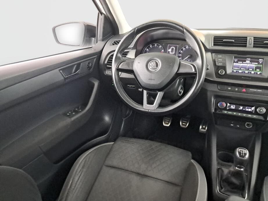 2015 Škoda FABIA - 9