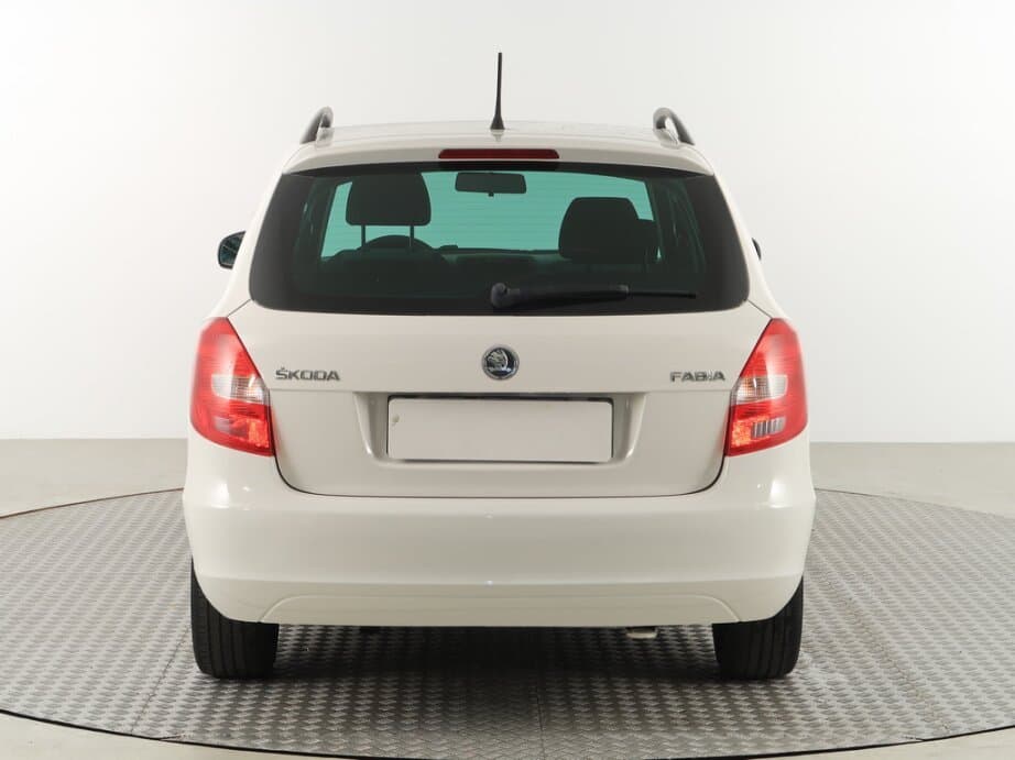 2014 Škoda FABIA - 6