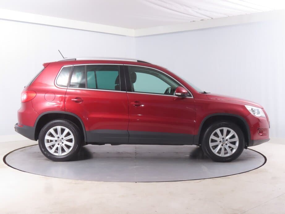2010 Volkswagen TIGUAN - 15