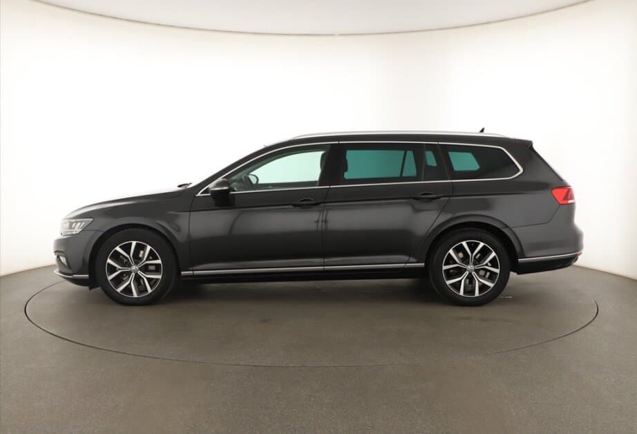 2020 Volkswagen PASSAT - 4