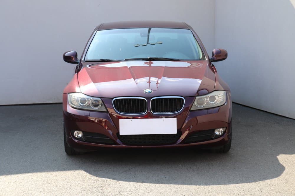 2010 BMW 3-SERIES - 2