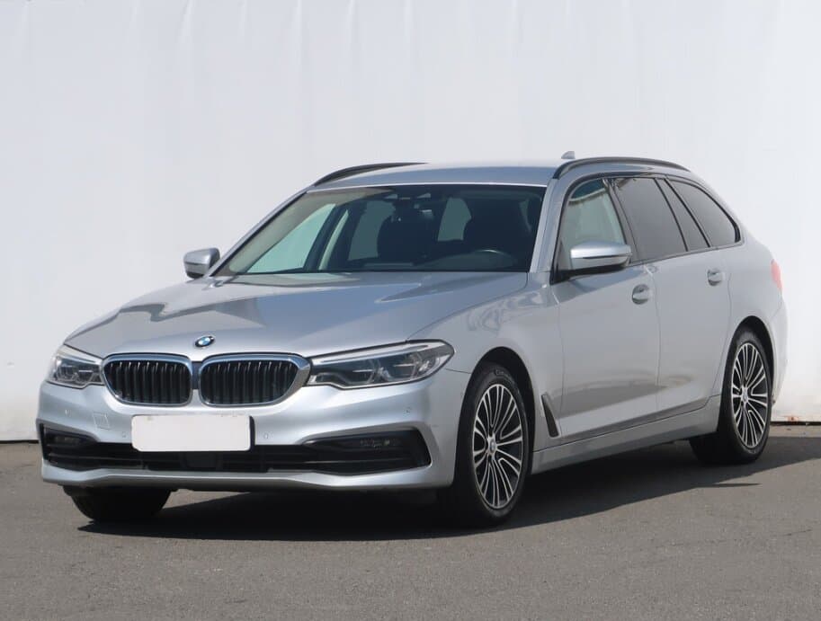 2019 BMW 5-SERIES - 3