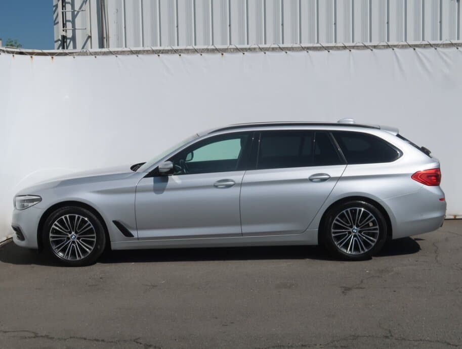 2019 BMW 5-SERIES - 4