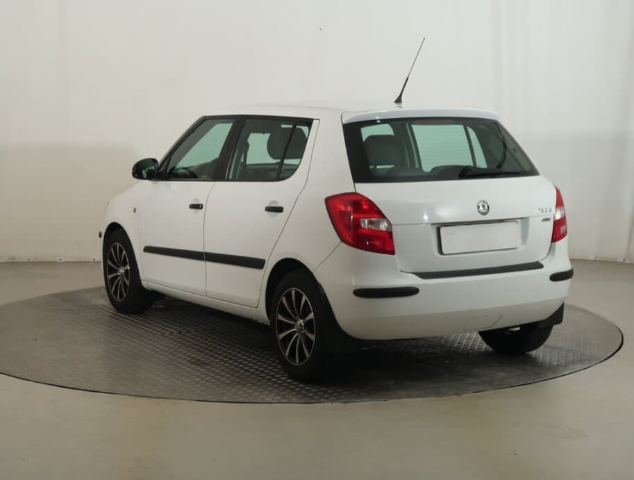 2011 Škoda FABIA - 5