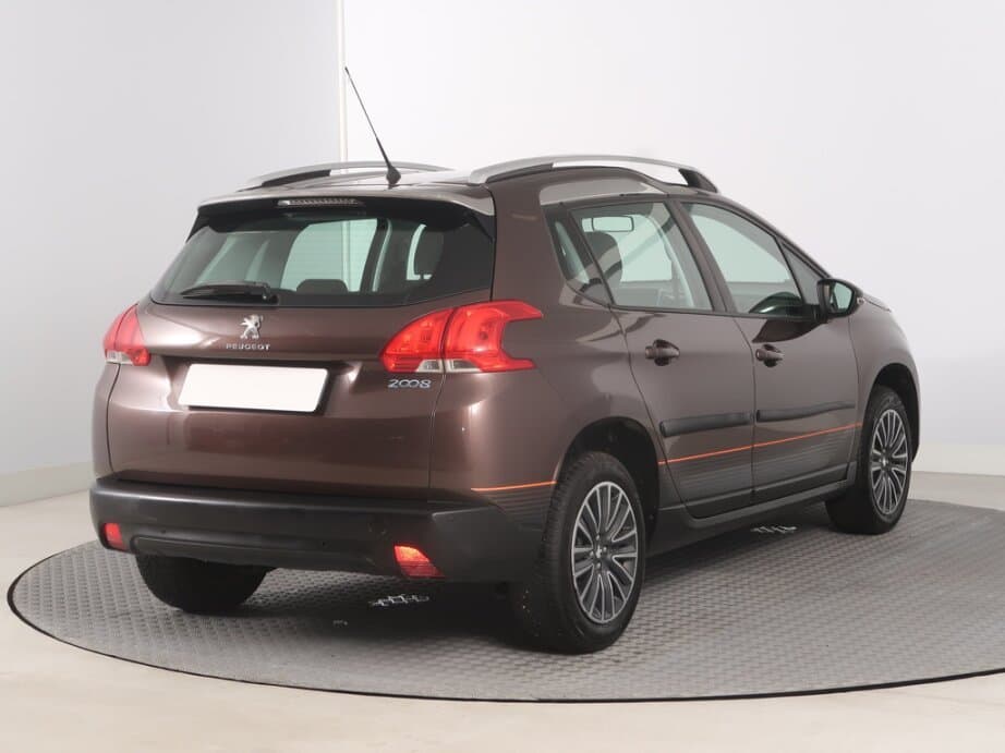 2014 Peugeot 2008 - 7