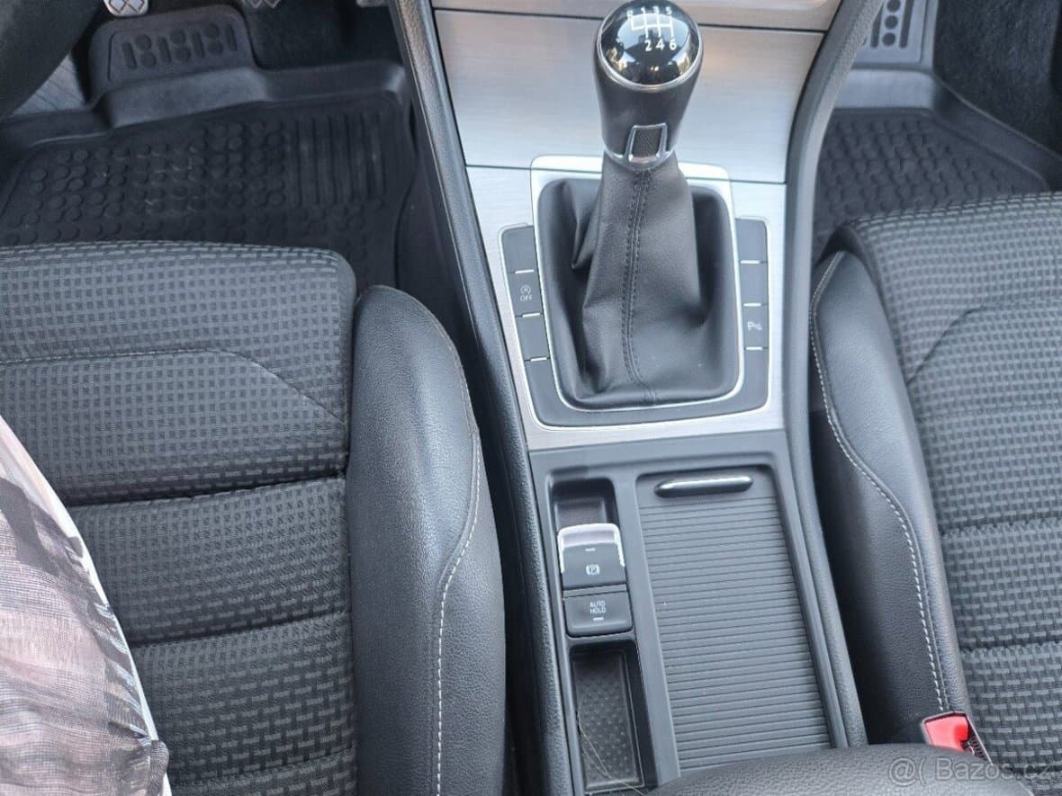2016 Volkswagen GOLF - 9
