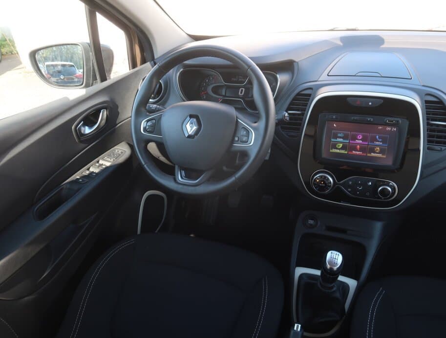 2018 Renault CAPTUR - 9