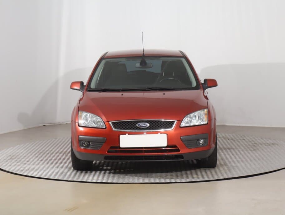 2005 Ford FOCUS - 2