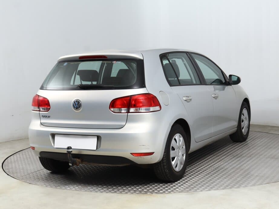 2010 Volkswagen GOLF - 7