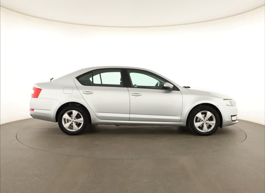 2015 Škoda OCTAVIA - 8
