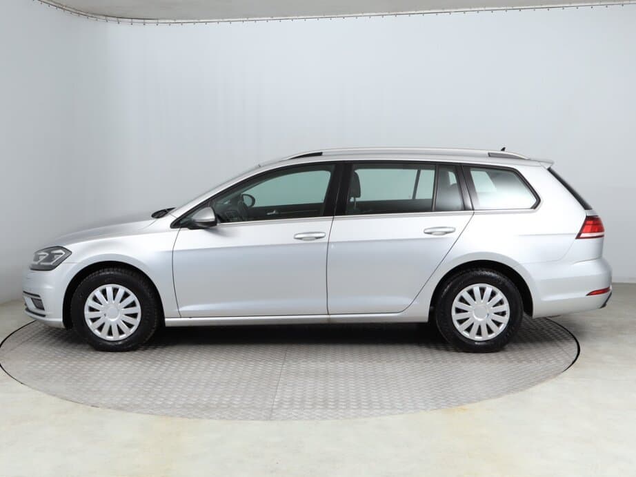 2018 Volkswagen Golf - 4