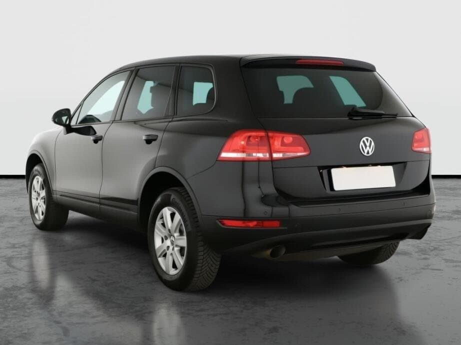 2012 Volkswagen TOUAREG - 5
