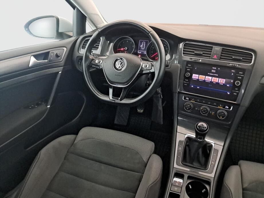 2017 Volkswagen GOLF - 9