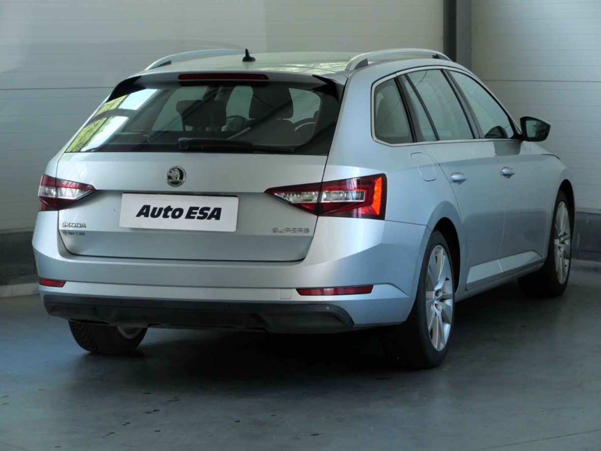 2015 Škoda SUPERB - 4