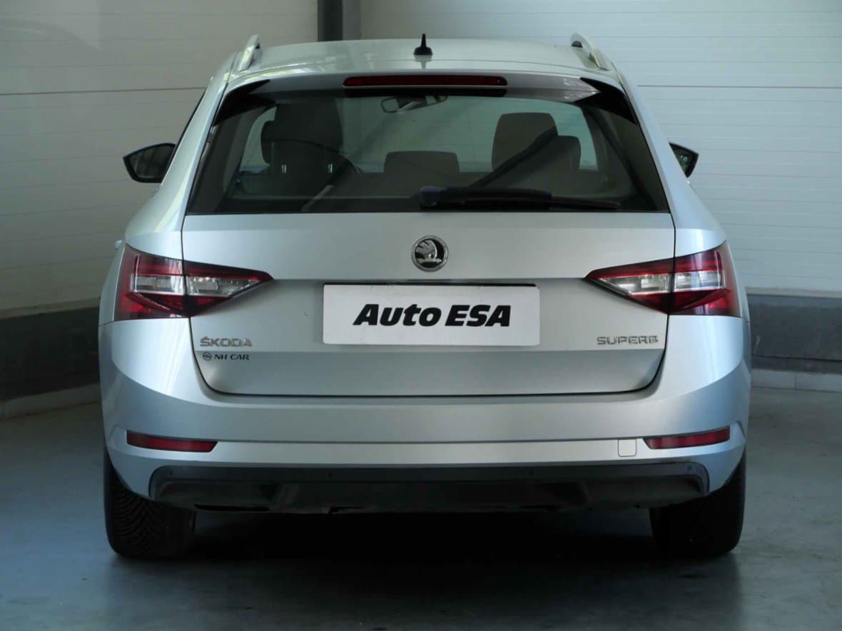 2015 Škoda SUPERB - 5
